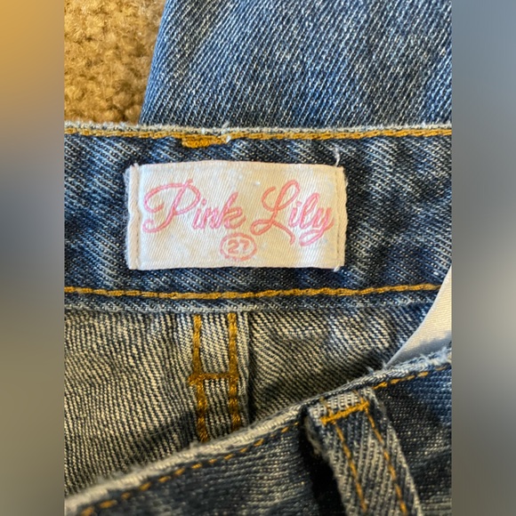 Size 27 (4) Straight Leg Jeans - Picture 5 of 6